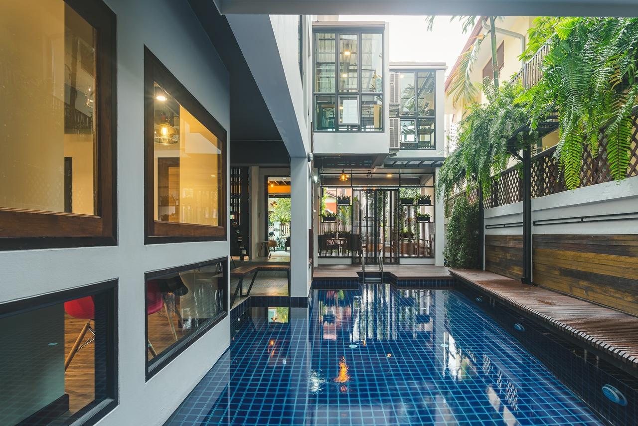 33 Poshtel (Adults Only) Hotel Chiang Mai Eksteriør billede