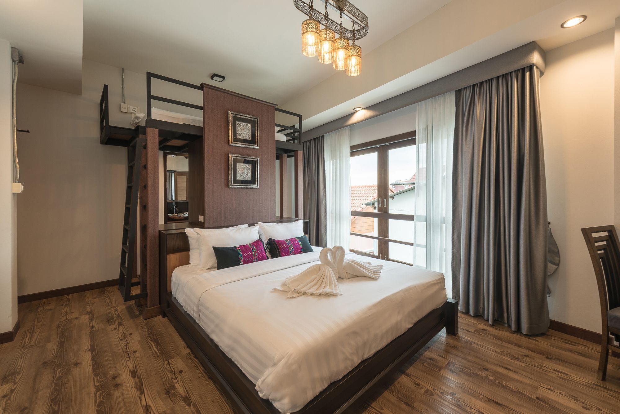 33 Poshtel (Adults Only) Hotel Chiang Mai Eksteriør billede